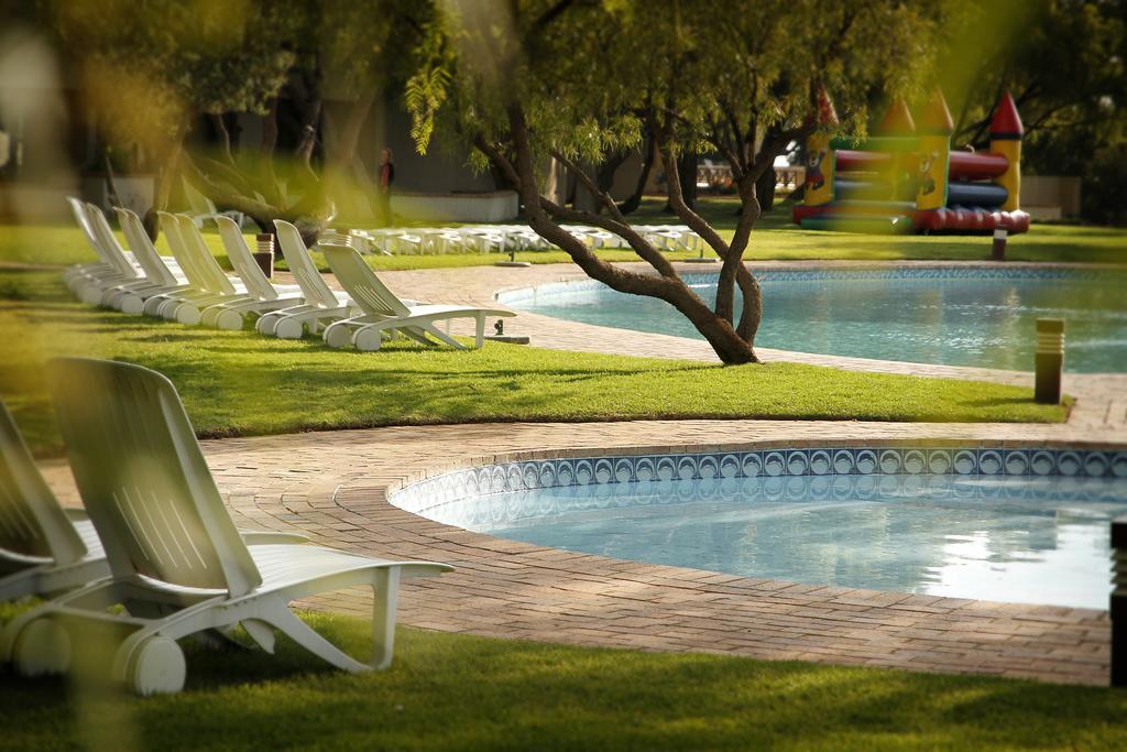 Black Mountain Leisure And Conference Hotel Groothoek Dış mekan fotoğraf